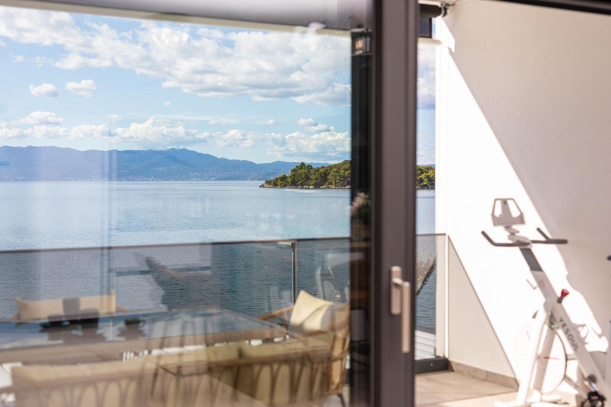 Cassiopeia - Seaside Retreat * Omisalj