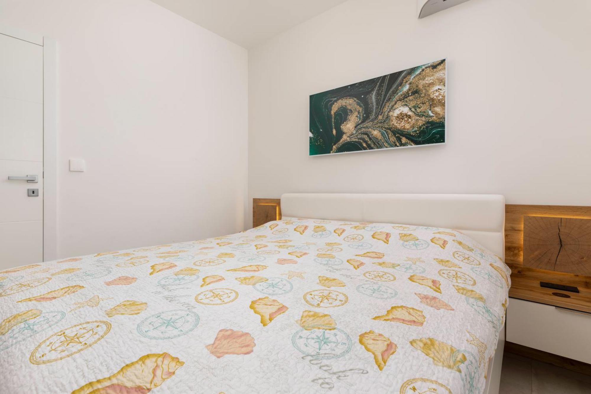 Cassiopeia - Seaside Retreat Apartment