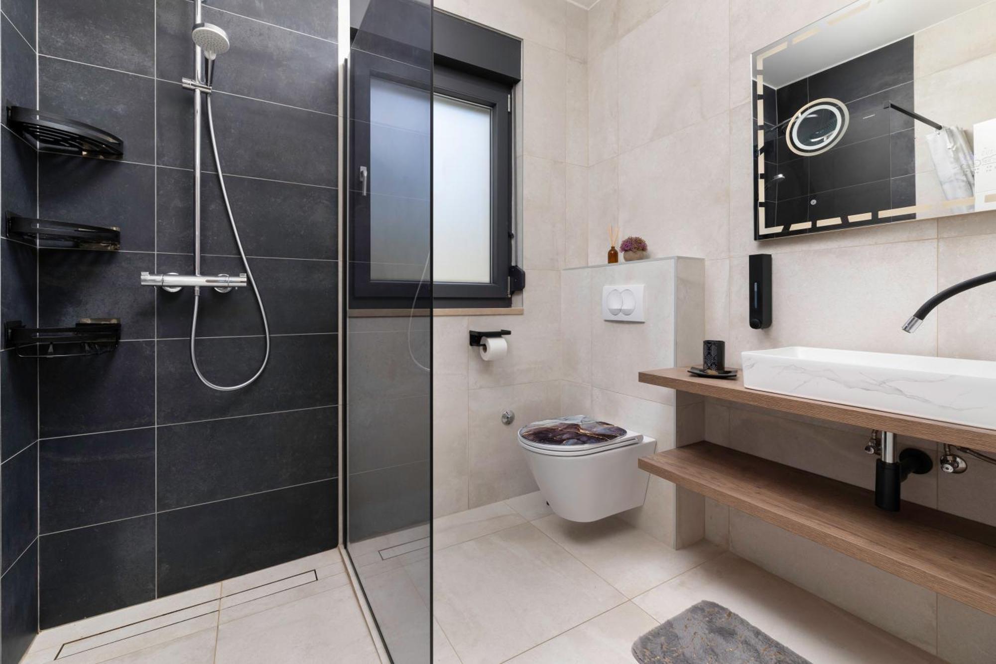 Apartment Cassiopeia - Seaside Retreat Omisalj